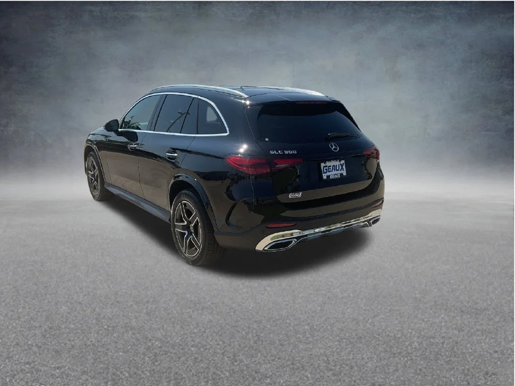 Used 2025 Black Mercedes-Benz GLC 300 image 5