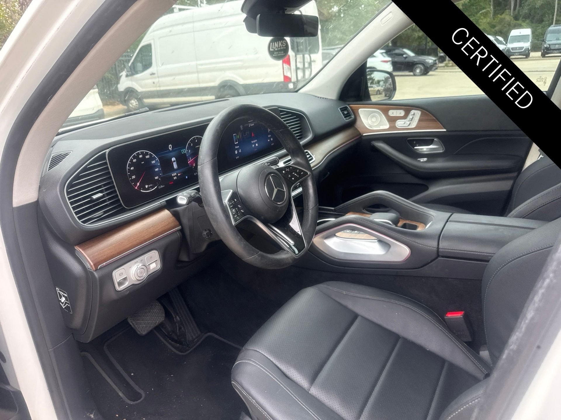 Certified Used 2024 Polar White Mercedes-Benz GLE 450 image 9