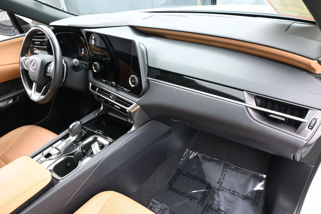 Used 2025 White Pearl Lexus 350 image 44