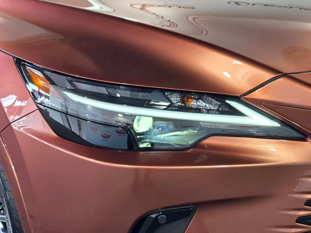 New 2026  Lexus 450h+ Premium image 5