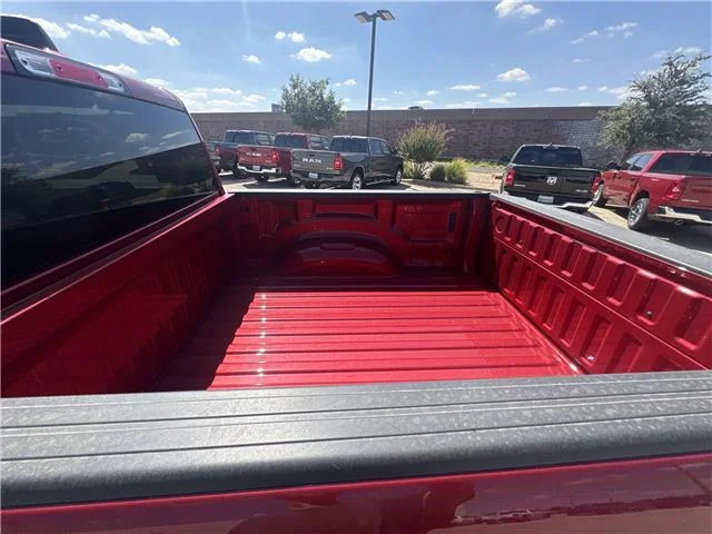 New 2026 Molten Red Pearl-Coat  Paint Ram BIGHORN/LONESTAR CREW 4X4 image 25