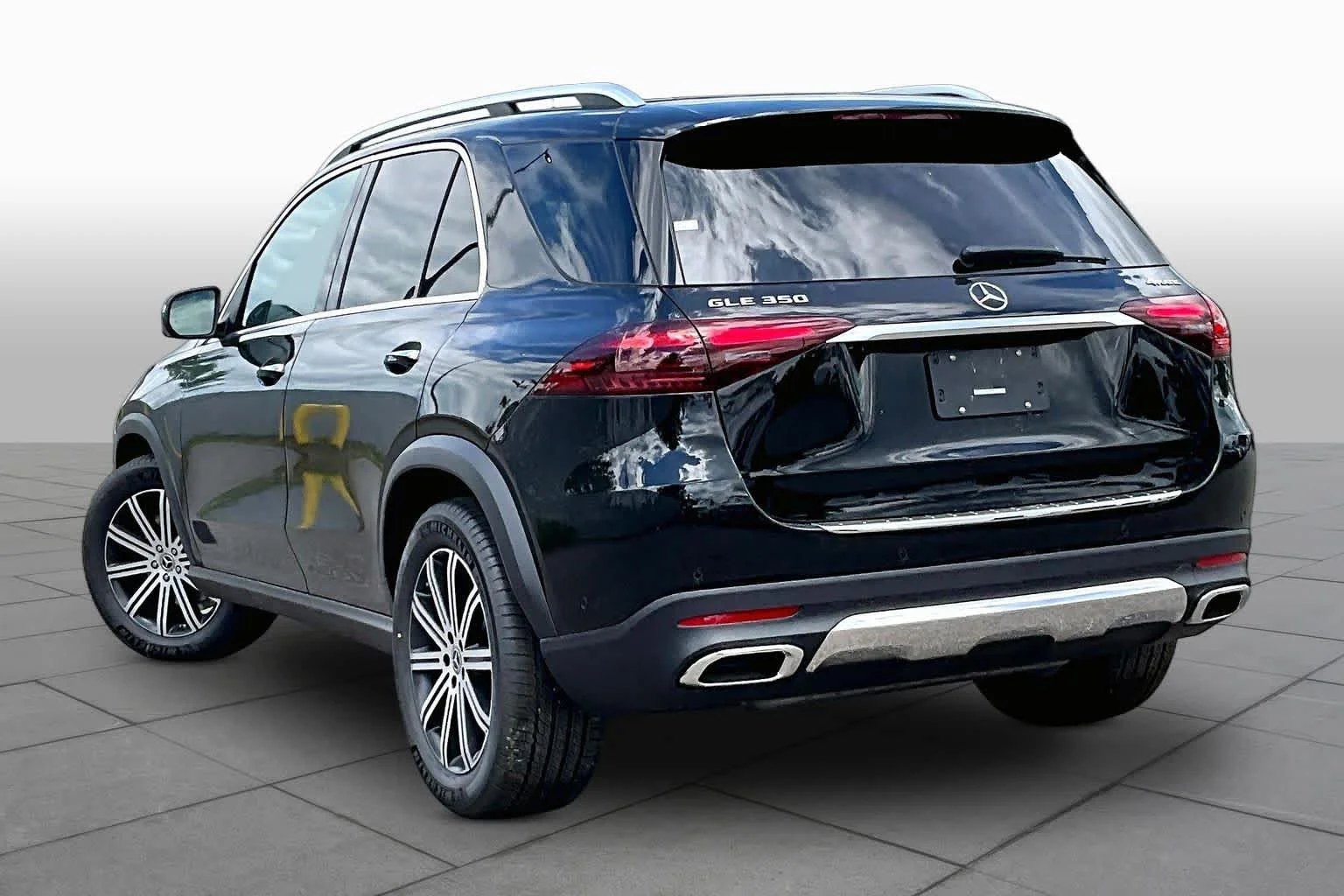 New 2026 Black Mercedes-Benz GLE 350 image 4