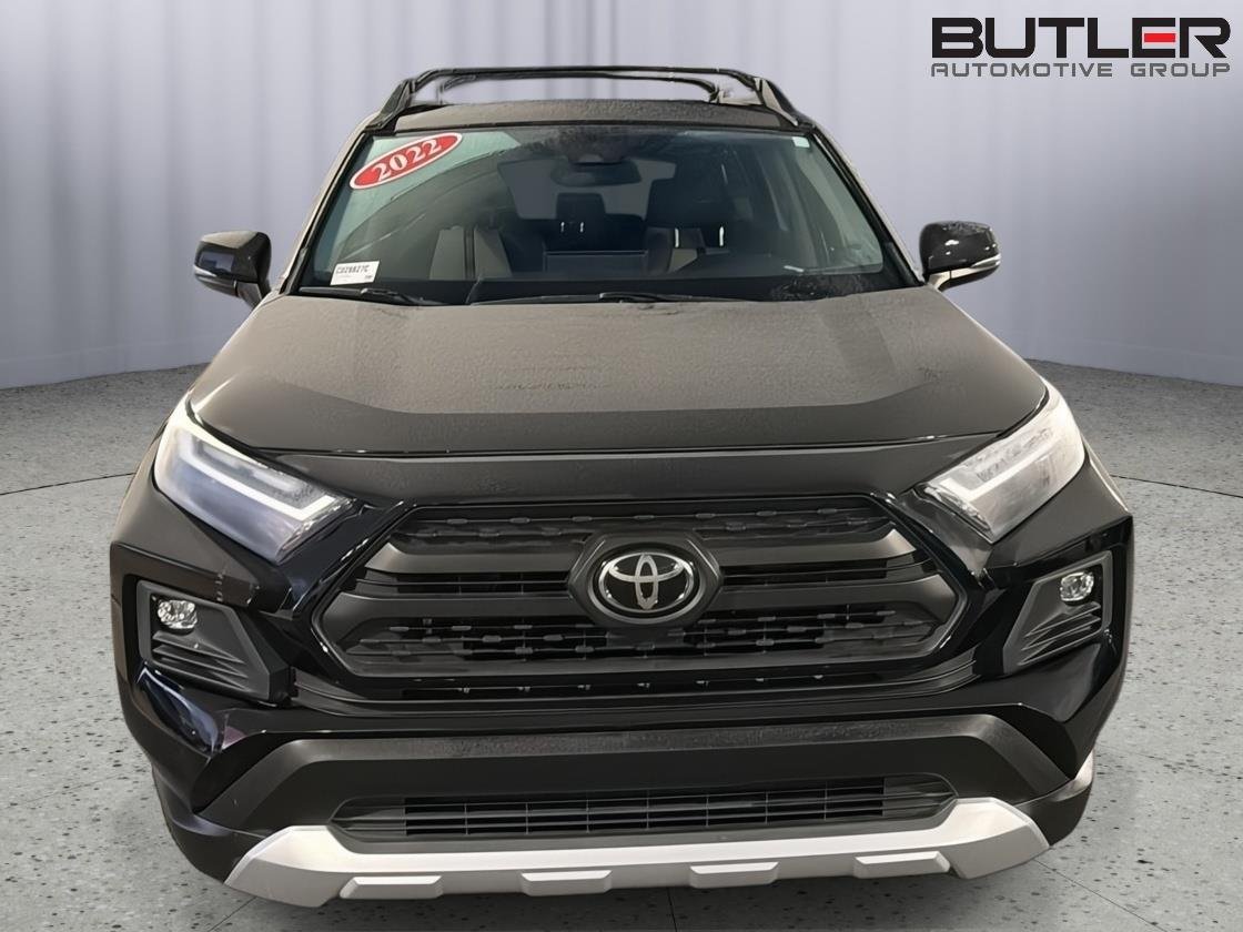 Used 2022 Midnight Black Metallic Toyota Adventure image 9