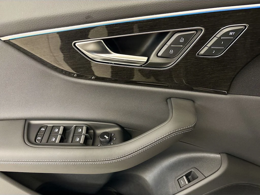 2025 Audi Q8 Premium Plus - Photo 19