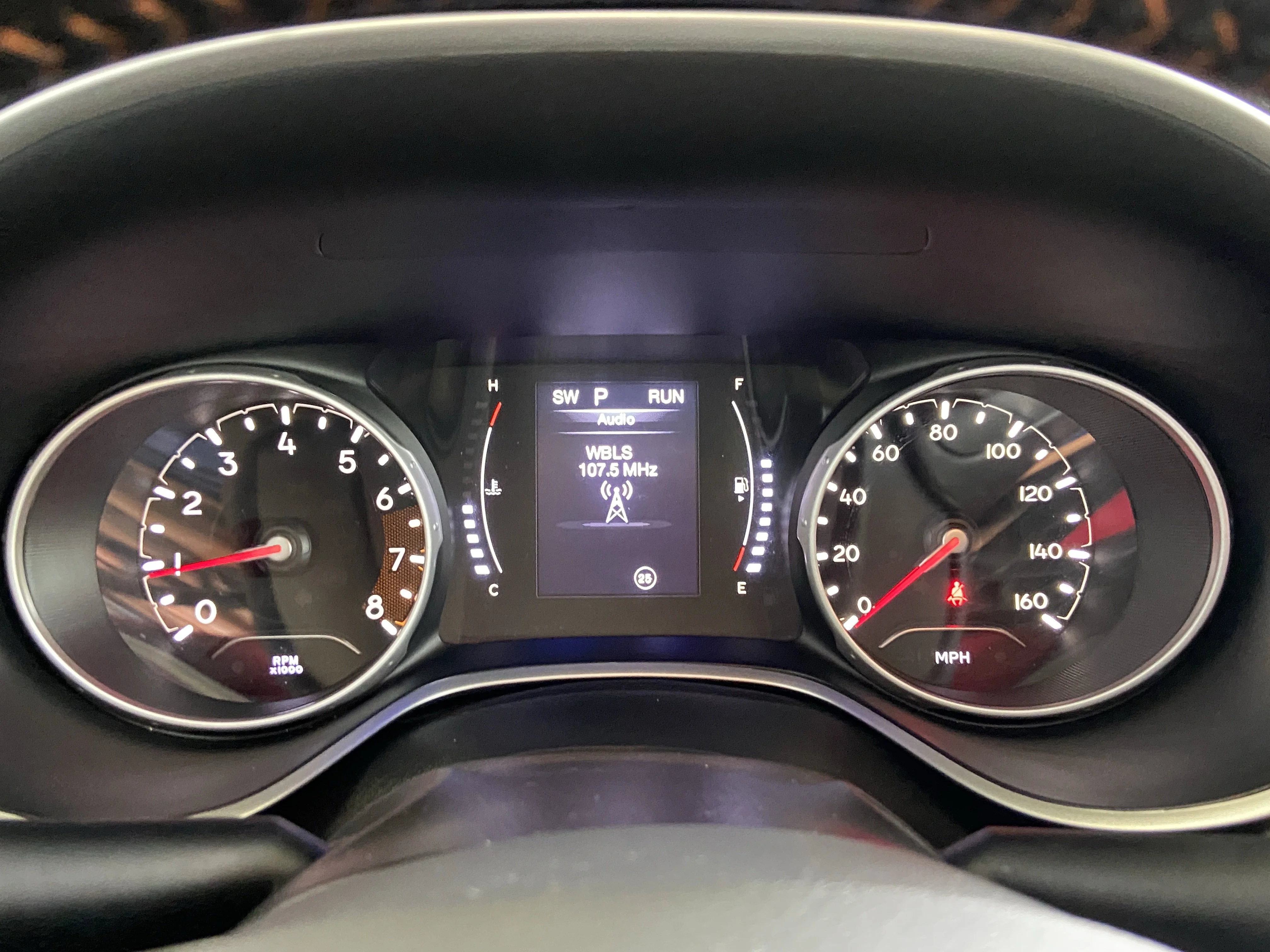 Used 2020 White Clearcoat Jeep Latitude image 17