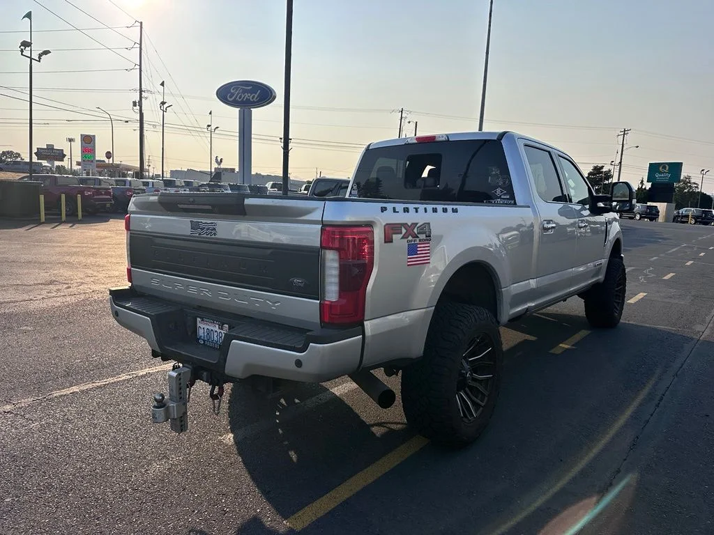 Used 2017 Silver Ford Platinum image 5