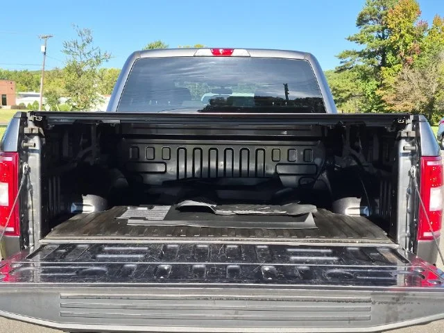 Used 2019 Gray Ford XL image 32