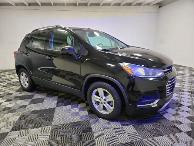 Used 2021 Black Chevrolet LT image 25