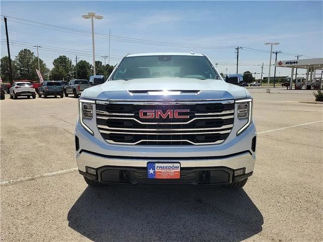 Used 2026 Glacier White Tricoat GMC SLT image 8