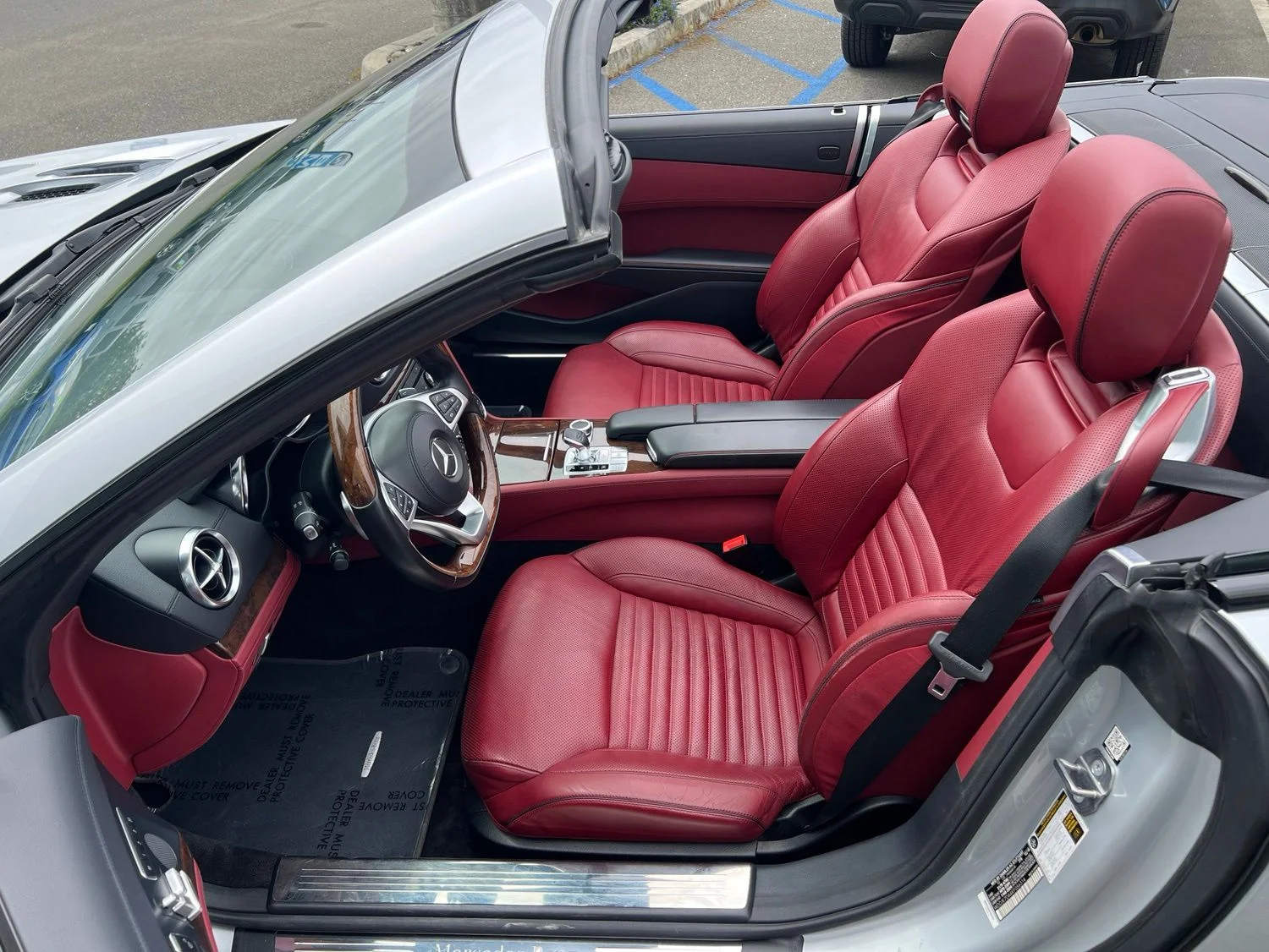 Used 2019 Silver Mercedes-Benz SL 550 image 29
