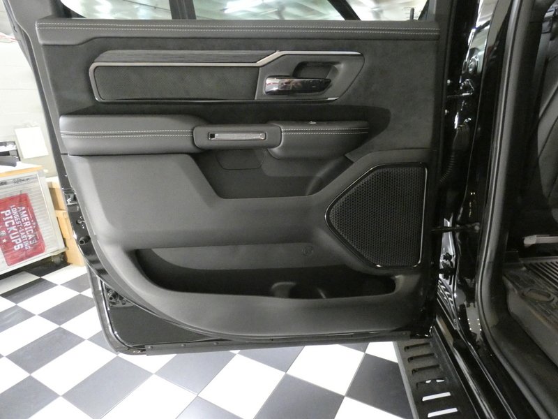 New 2026 Diamond Black Crystal Pearl-Coat Exterior Paint RAM RHO 4x4 Crew Cab 5
