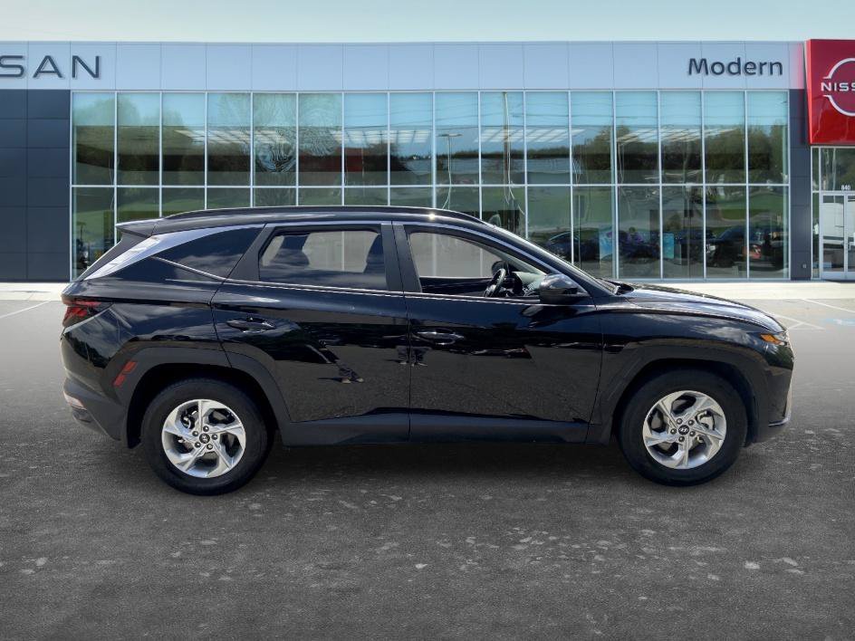 Used 2024 Black Pearl Hyundai SEL image 4