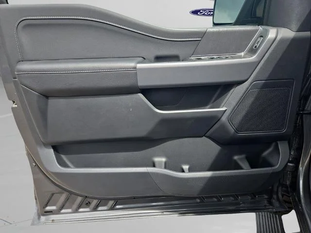 New 2026 Carbonized Gray Metallic Ford XLT image 30
