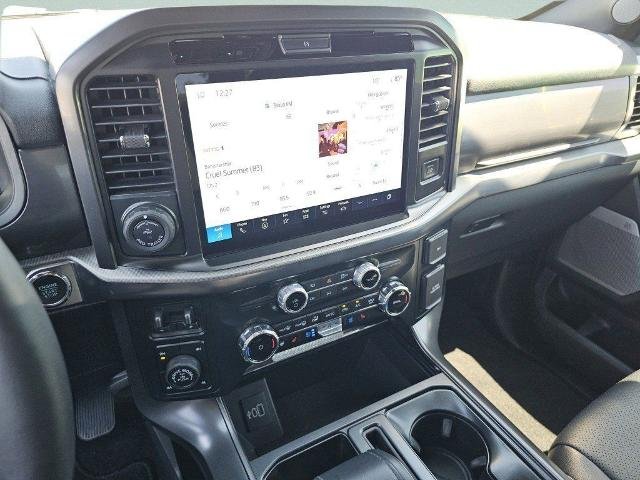 Used 2025 Carbonized Gray Metallic Ford  image 33