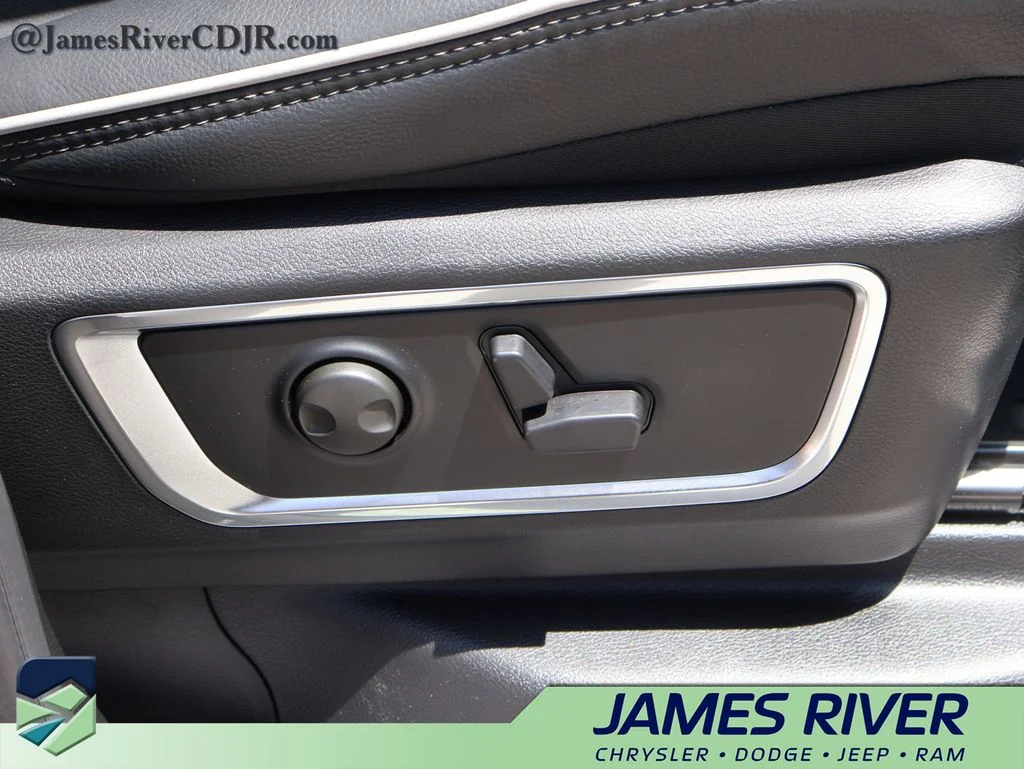 Used 2026 Red Ram Laramie image 10