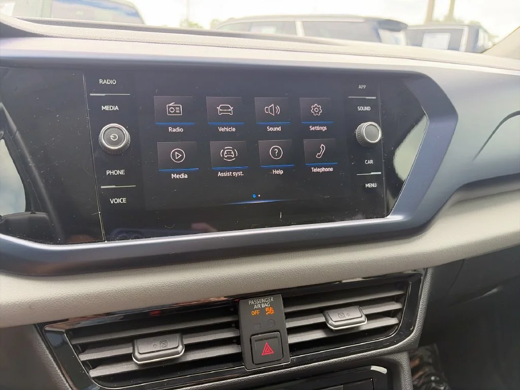 2023 Volkswagen Taos SE - Photo 19