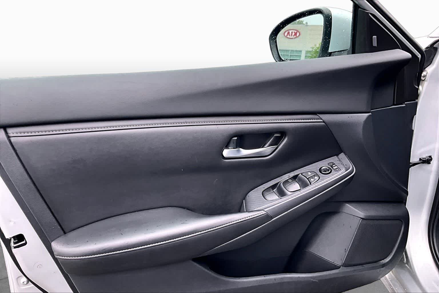 Used 2022 Brilliant Silver Metallic Nissan SV image 21