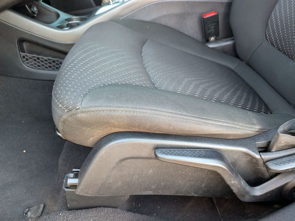 Used 2019 Black Dodge SE image 15