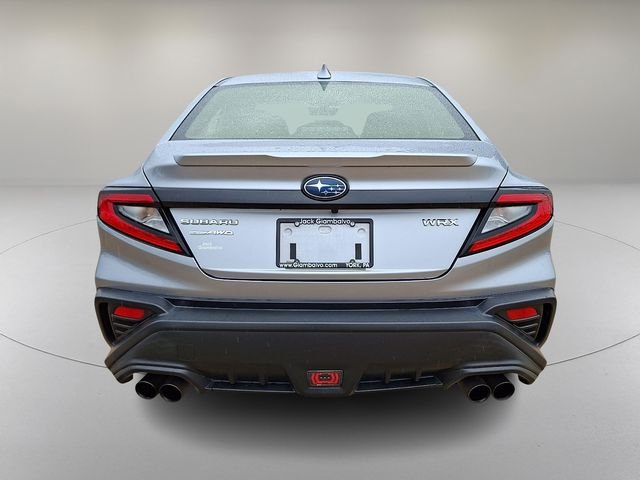 Used 2022 Silver Subaru Limited image 9