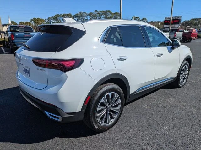 New 2026 Summit White Buick Preferred image 4
