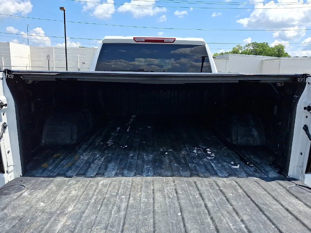 Used 2026 Summit White GMC Elevation image 31