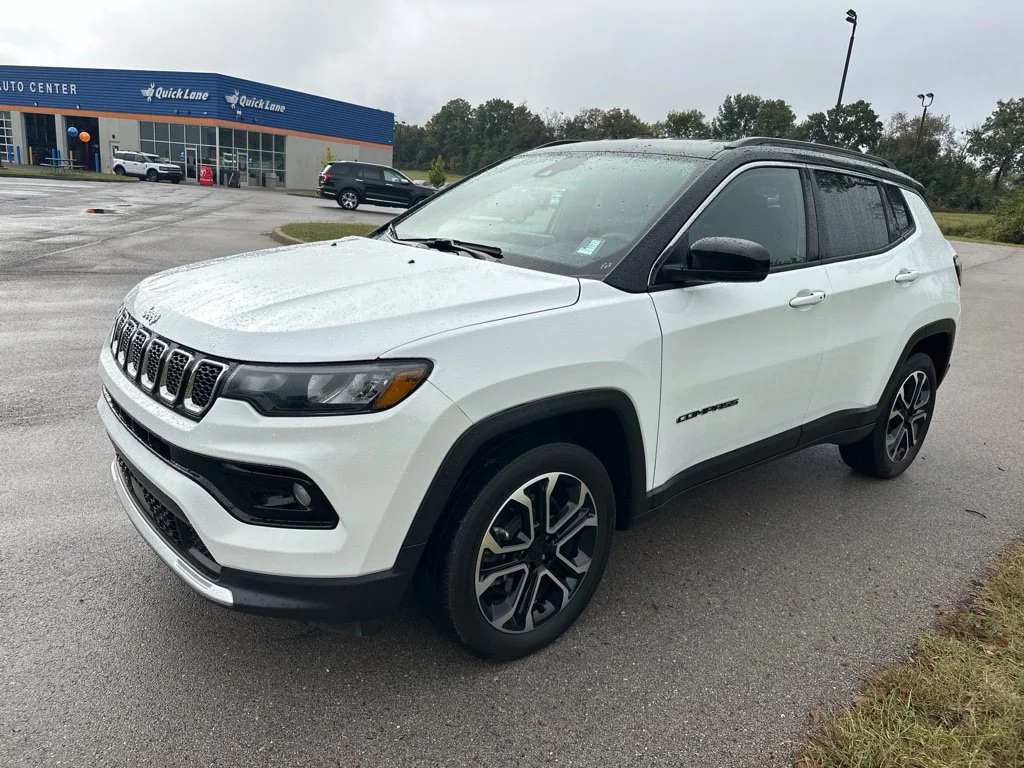 Used 2023 Bright White Clearcoat Jeep Limited image 3