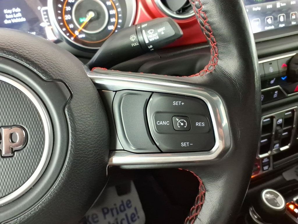 Used 2023 White Jeep Rubicon image 17
