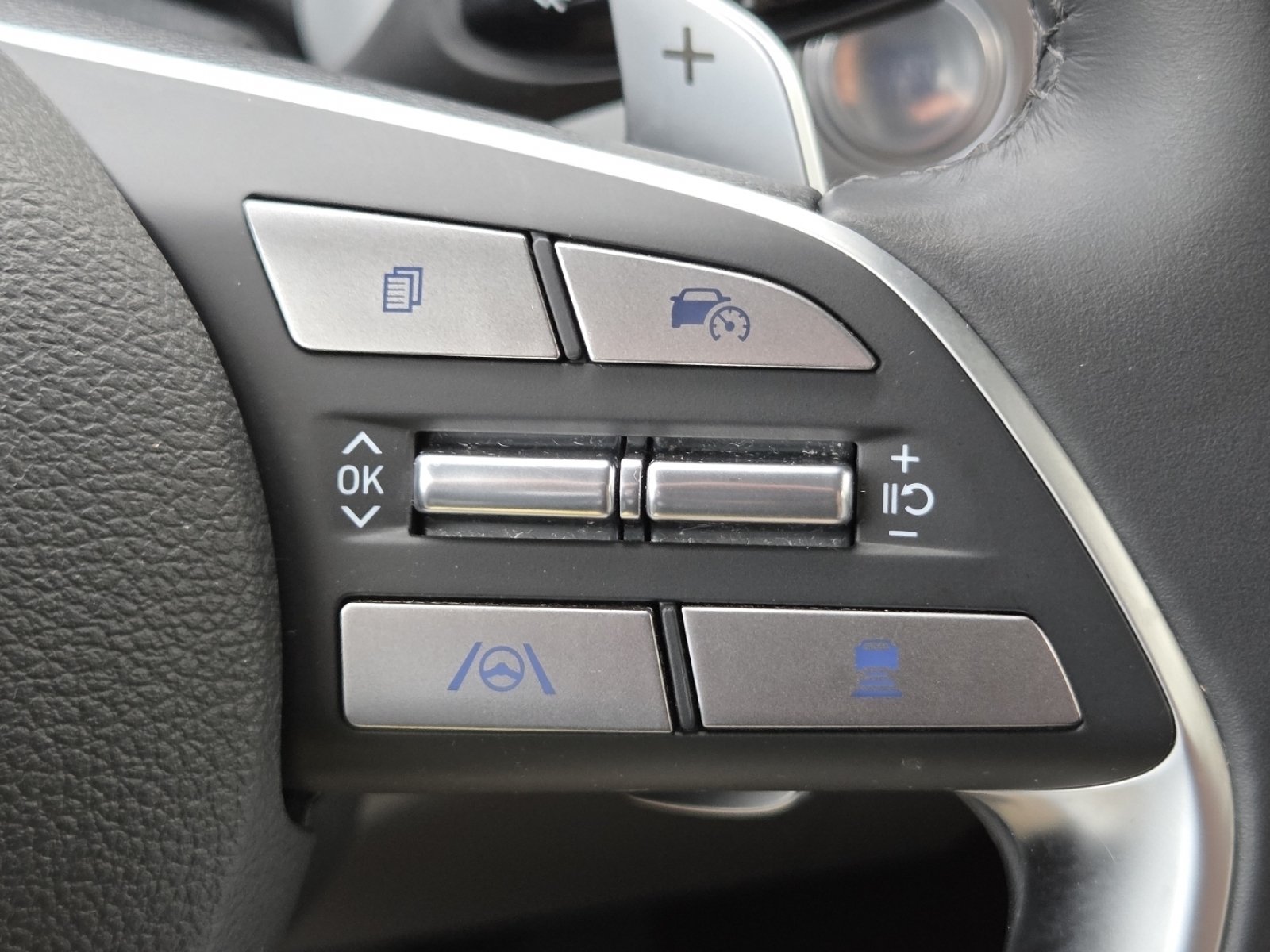 Used 2024 Moonlight Hyundai SEL image 8