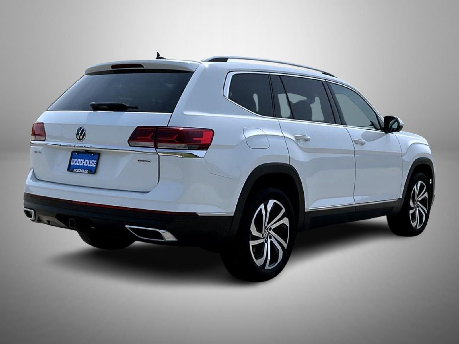 Used 2021 White Volkswagen SEL Premium image 5