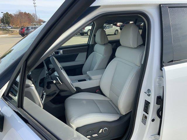 New 2026 Serenity White Hyundai Calligraphy AWD image 9