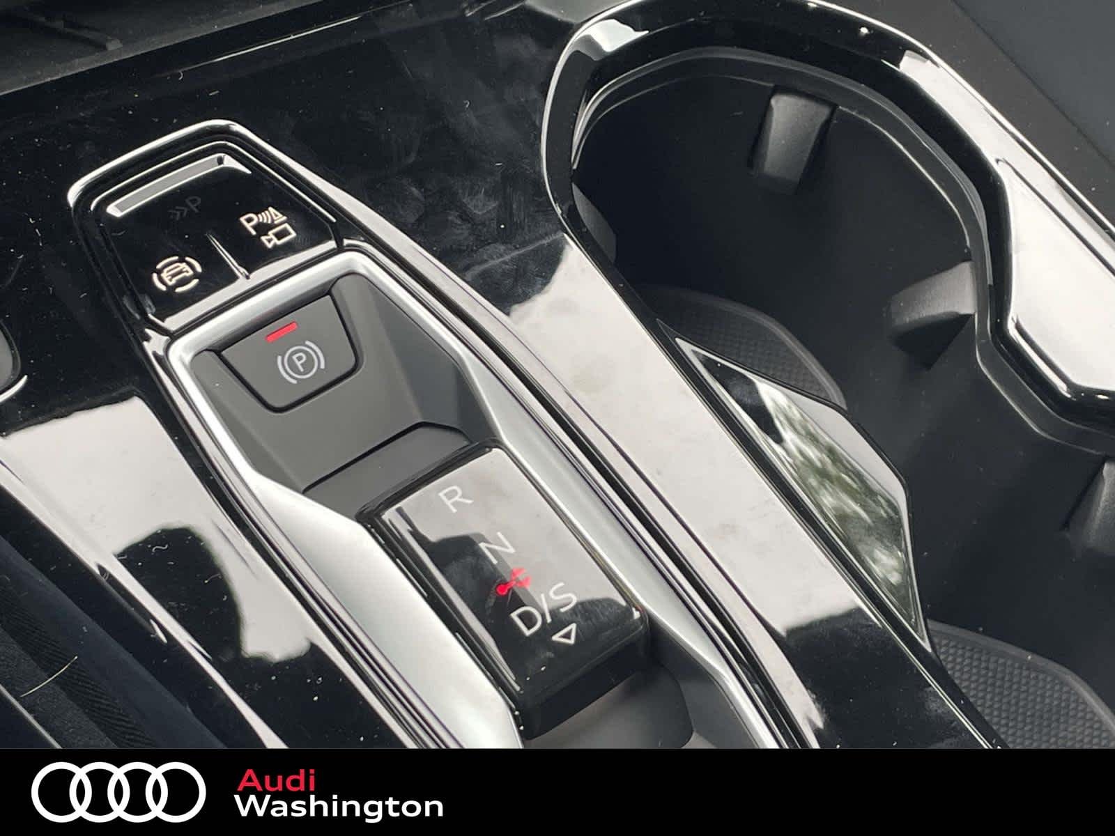 New 2026 2Y2Y/White Audi Premium Plus image 31