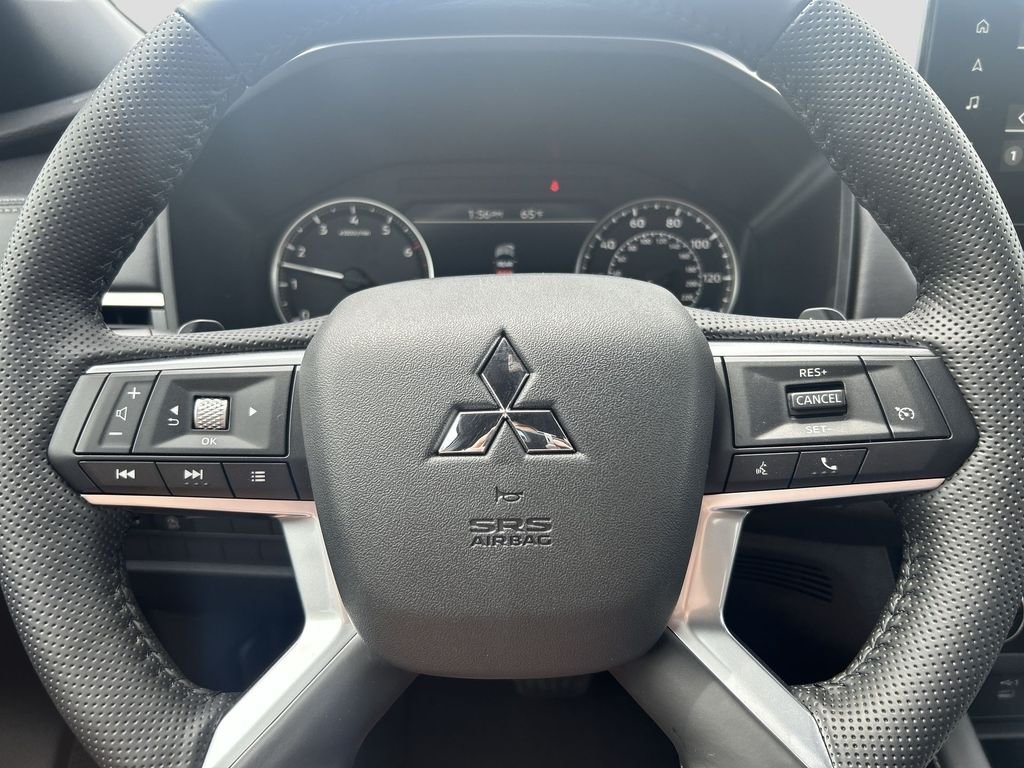 New 2026 WHT DIAMOND Mitsubishi LE image 22