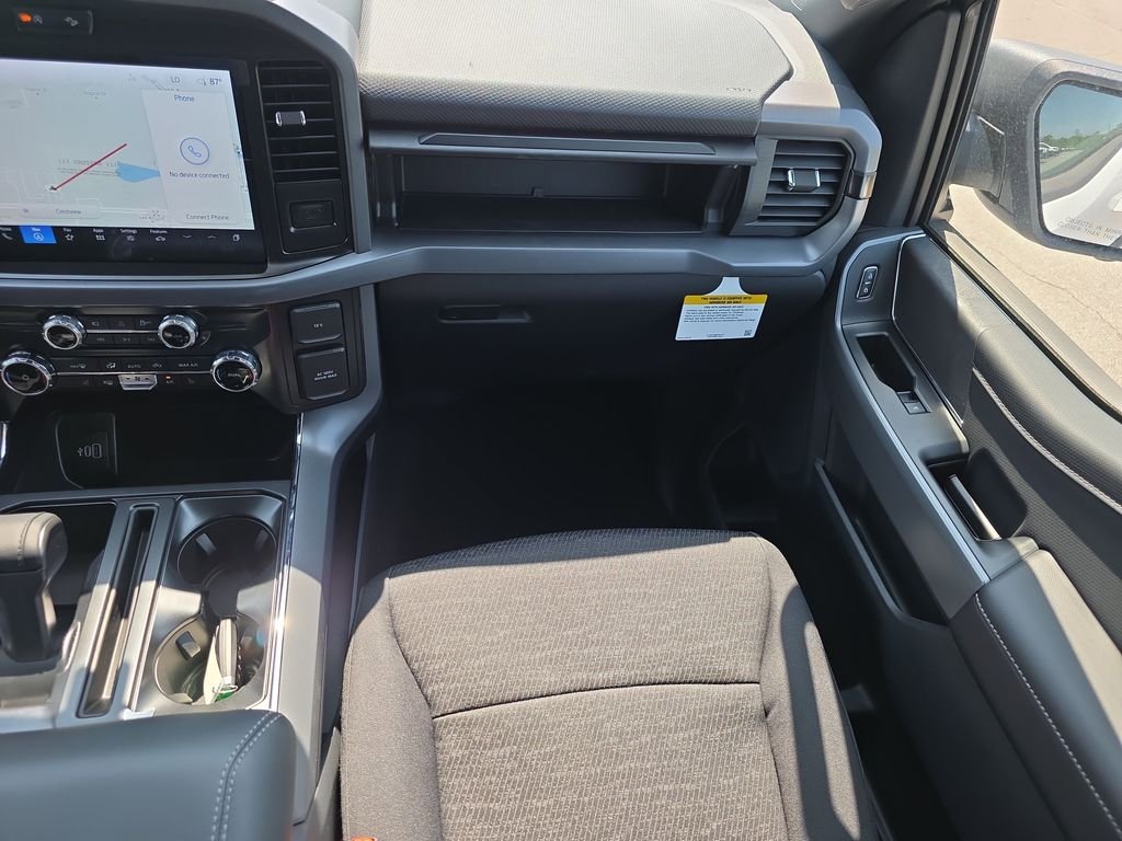 New 2026 Oxford White Ford XLT image 17
