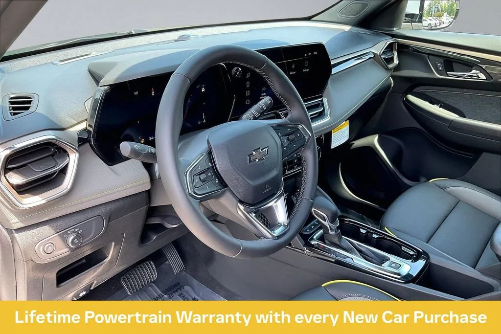 New 2026 Iridescent Pearl Tricoat Chevrolet ACTIV image 6