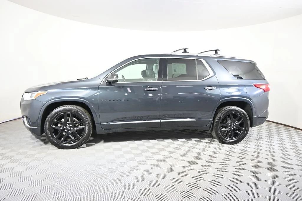 Used 2019 Chevrolet Traverse Premier with VIN 1GNEVKKWXKJ191094 for sale in Forest Lake, Minnesota