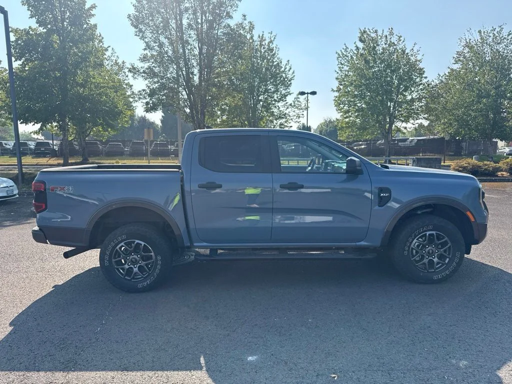 Used 2024 Azure Gray Metallic Ford XLT image 8