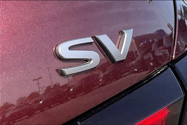 Used 2024 Red Nissan 2.5 SV image 21