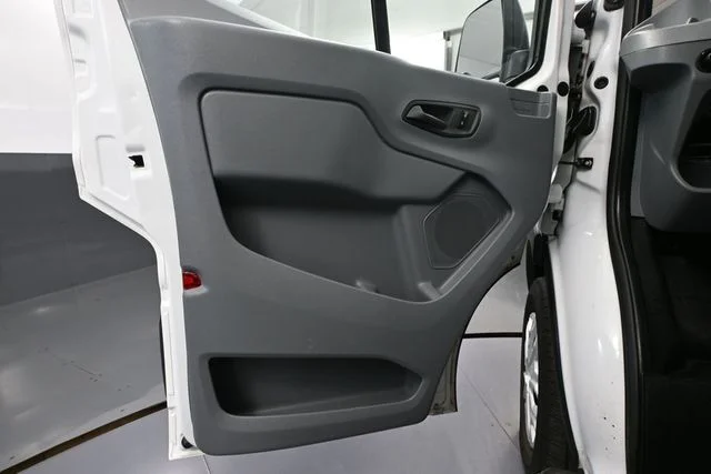 2016 Ford Transit Base - Photo 17