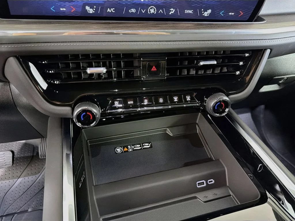 2026 Chevrolet Tahoe LT - Photo 15