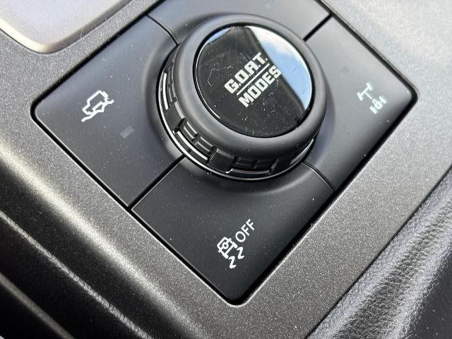 New 2026 Azure Gray Metallic Tri-Coat Ford Badlands® image 39