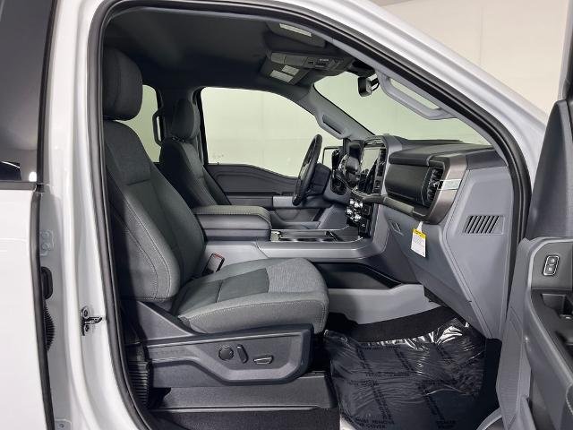 New 2026 Oxford White Ford XLT image 33