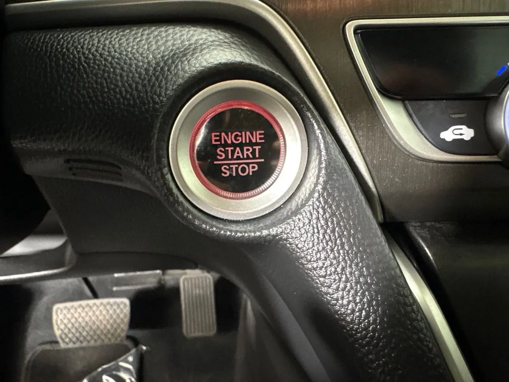 Used 2020  Honda LX image 26