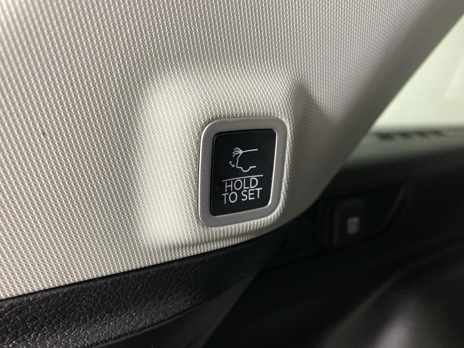 Used 2023 Bright White Clearcoat Jeep Limited image 26