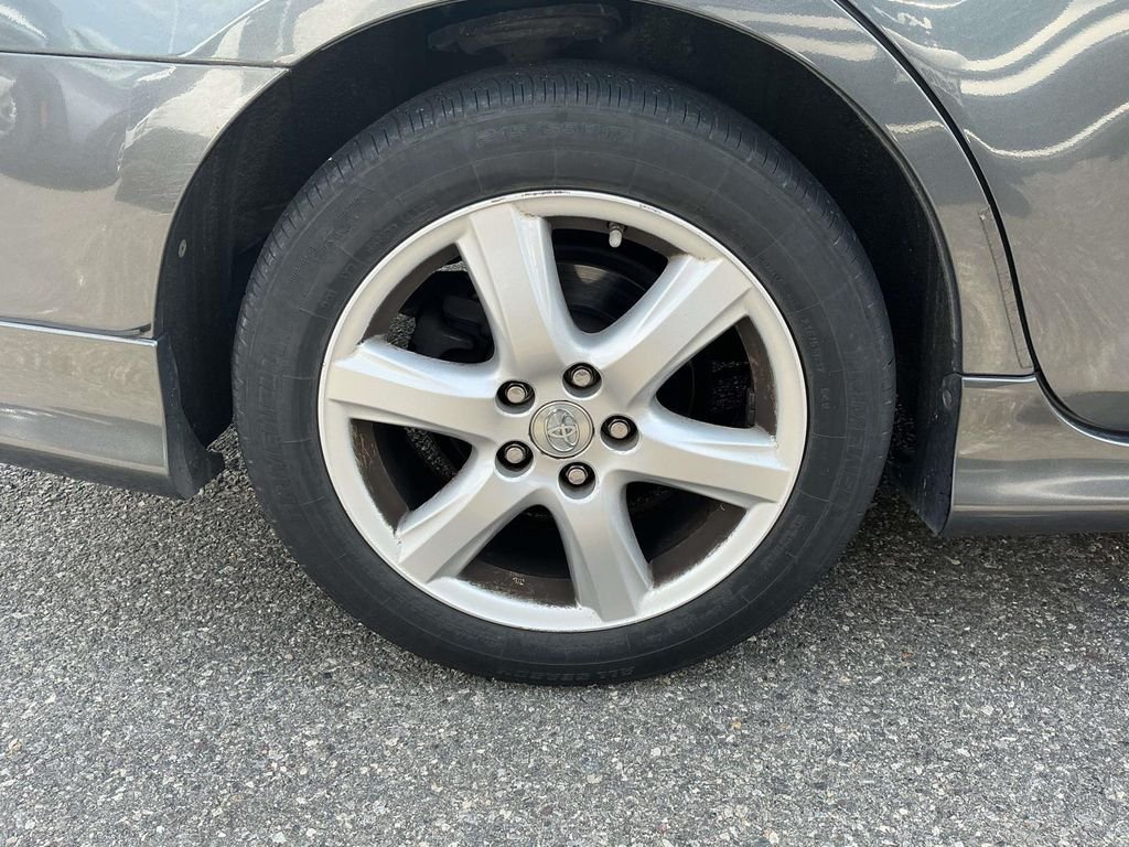 Used 2007 Gray Toyota SE image 18