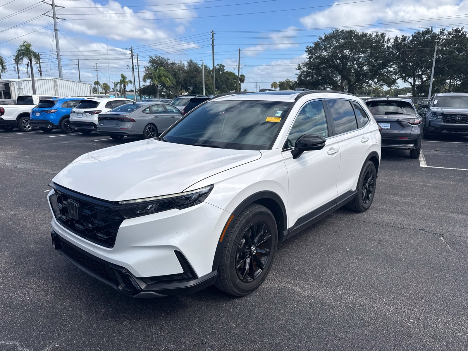 Certified Used 2025 Gray Honda Sport-L image 3