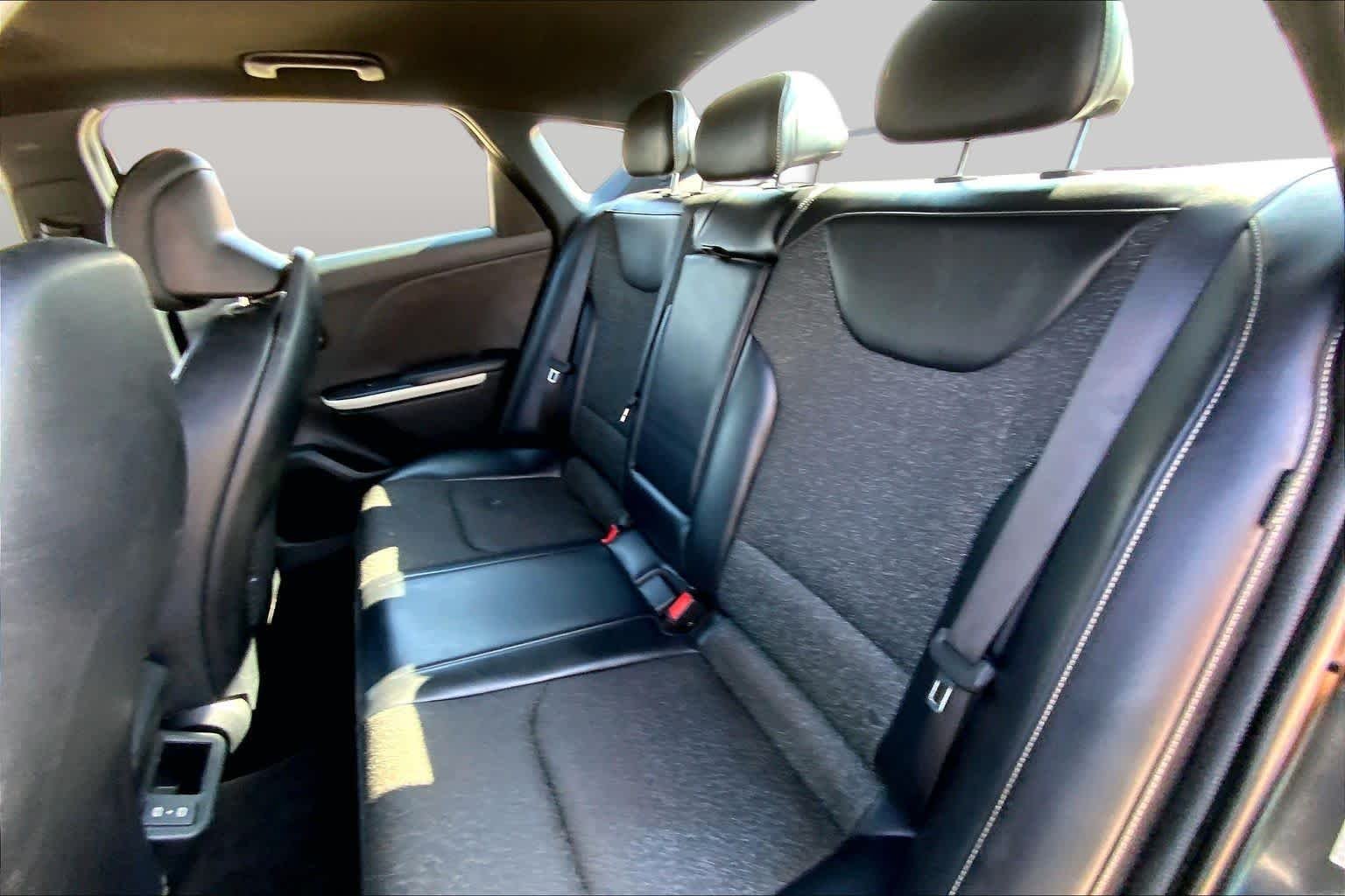 Used 2025 Aurora Black Pearl Kia GT-Line image 19