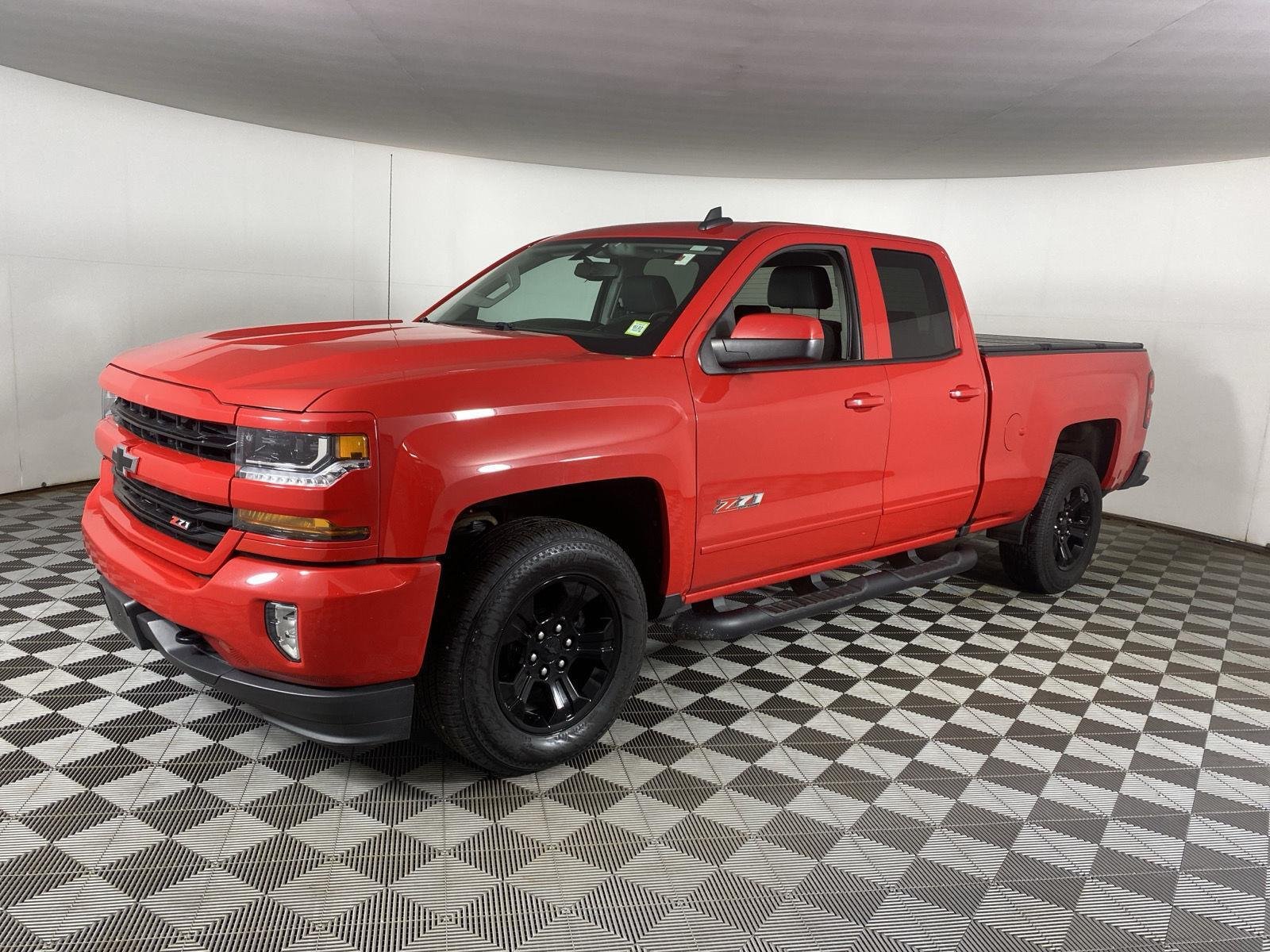 Used 2019 Red Hot Chevrolet LT image 10