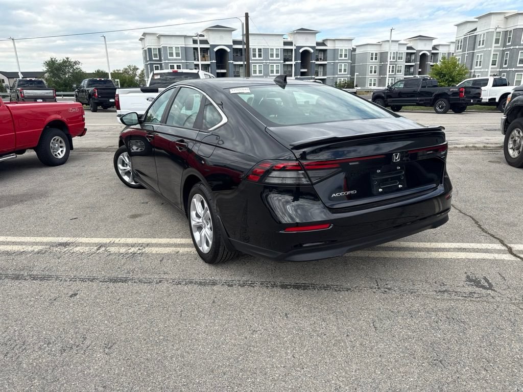 Used 2025 Black Honda LX image 10