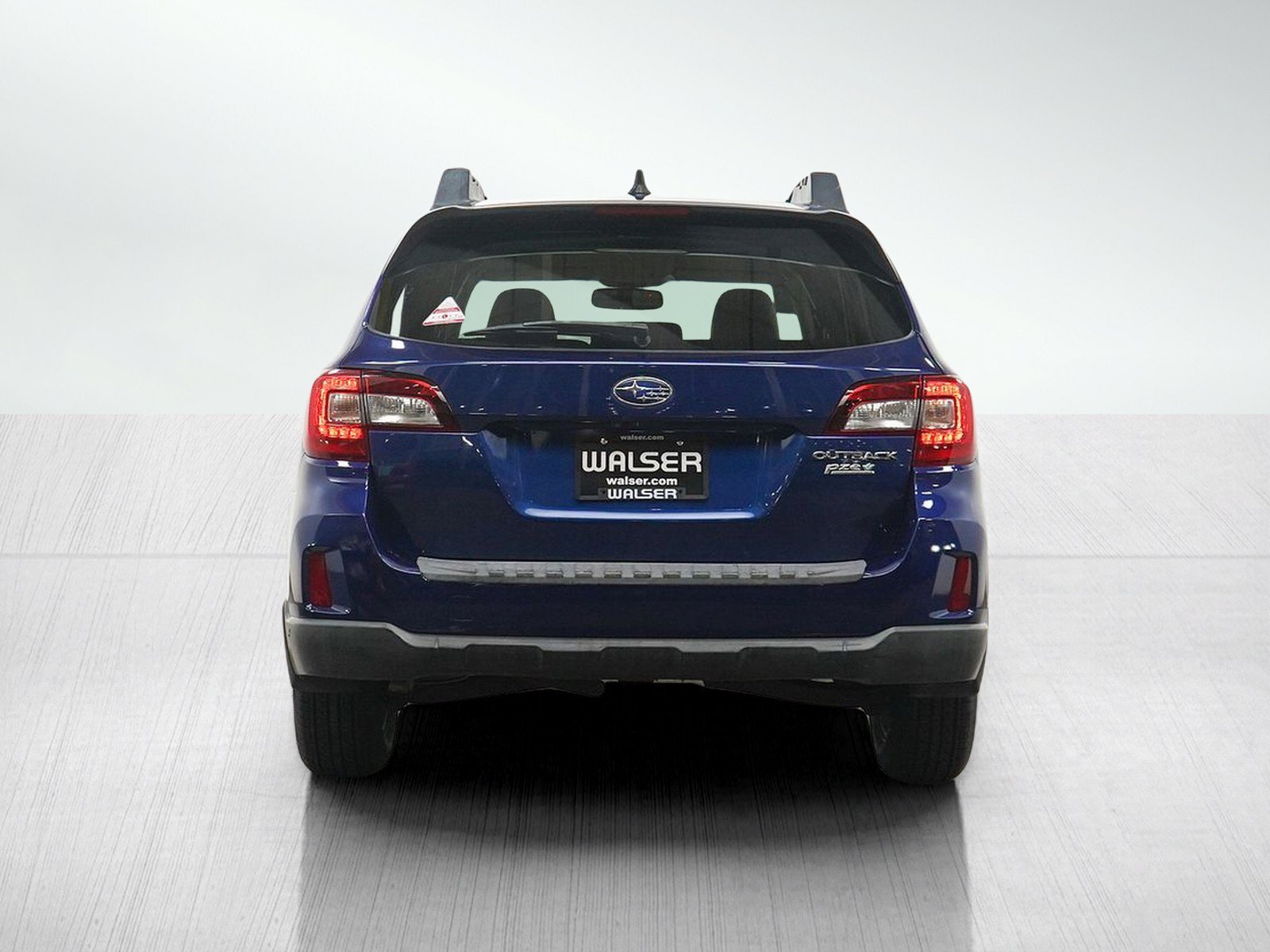 Used 2016 Lapis Blue Pearl Subaru 2.5i image 4