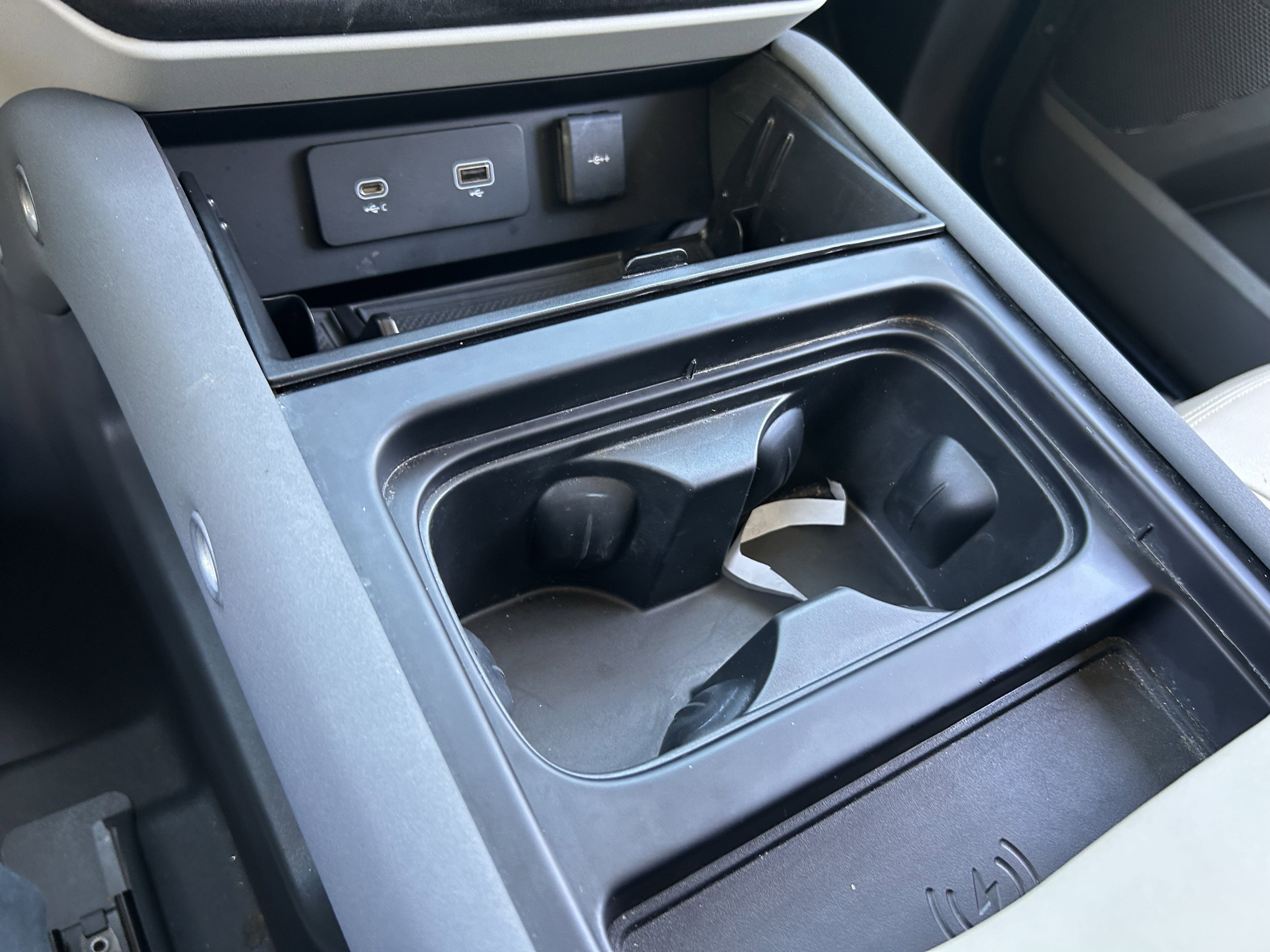 Used 2023 Blue Land Rover S image 24